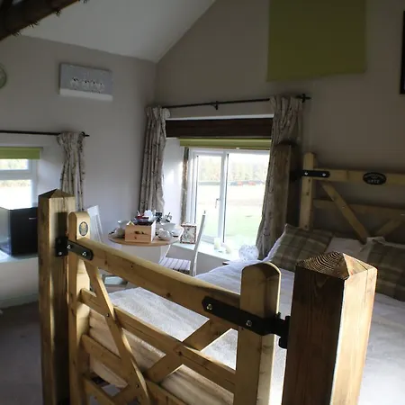 Swaledale Shepherds Hut At Breaks Fold Farm